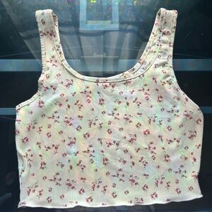 Crop top with flowers